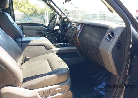 2011 Ford F-250 Lariat from USA, damaged, VIN 1FT7W2B60BEB36905